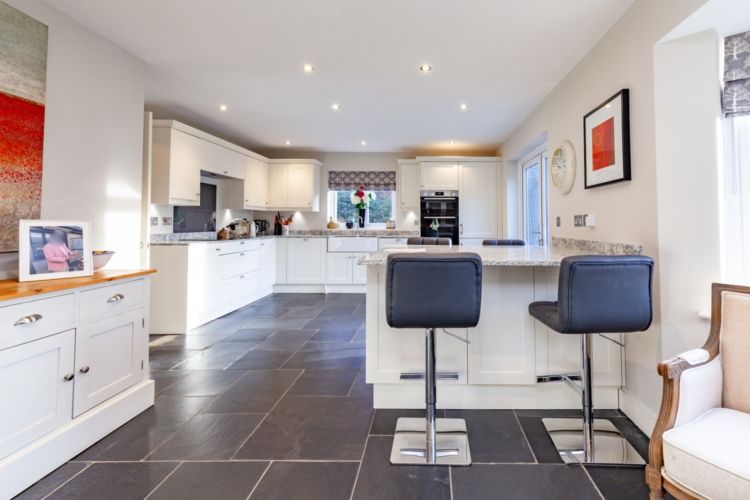 Property photo 2 of 14 269354-Std