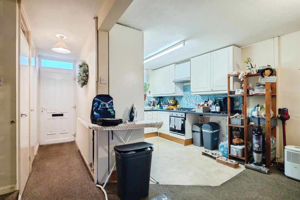 Property photo 2 of 16