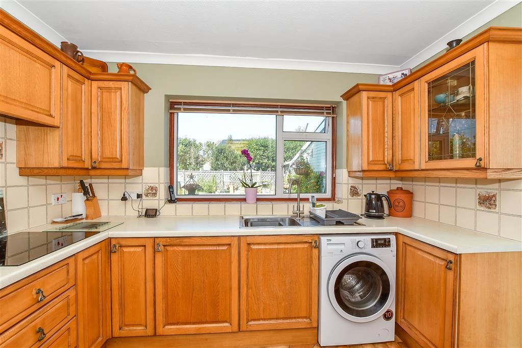 Property photo 3 of 12 Kitchen