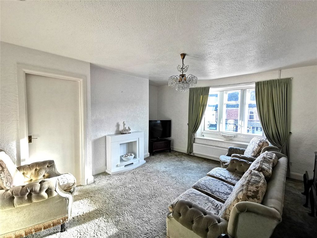 Property photo 2 of 10 Picture No. 06