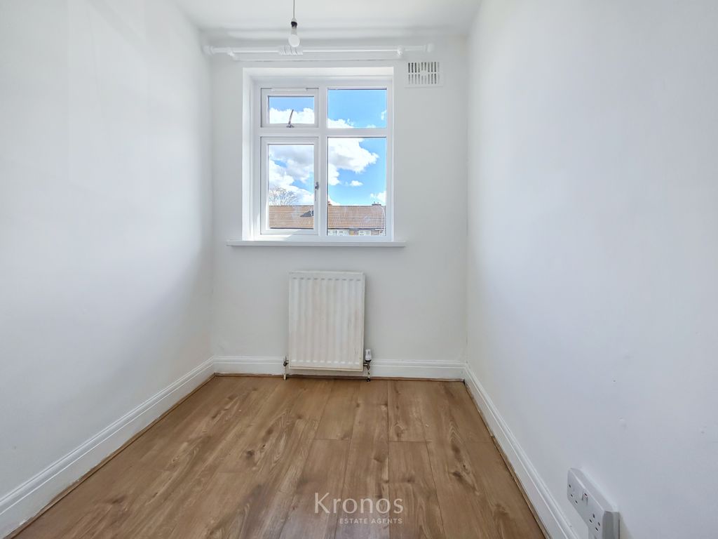 Property photo 3 of 10 Gallery