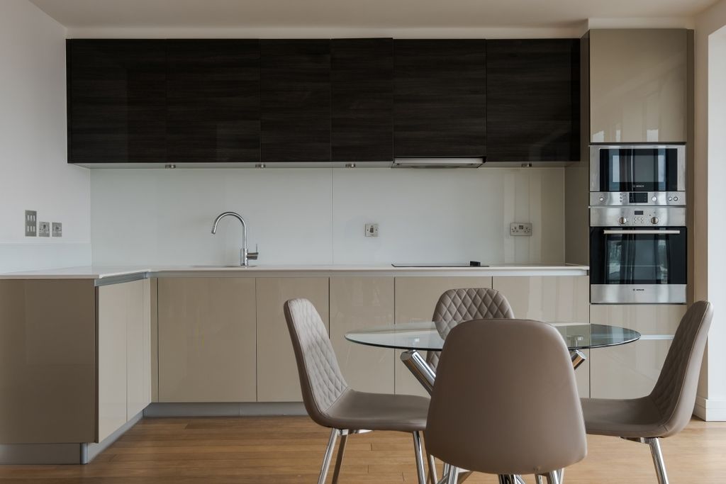 Property photo 2 of 11 Kitchen