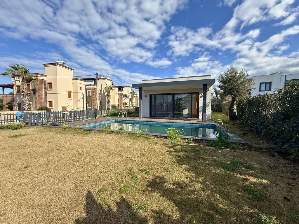 Property photo 2 of 22 Modern Single-Storey Yalikavak Property For Sale - Private Outdoor Space