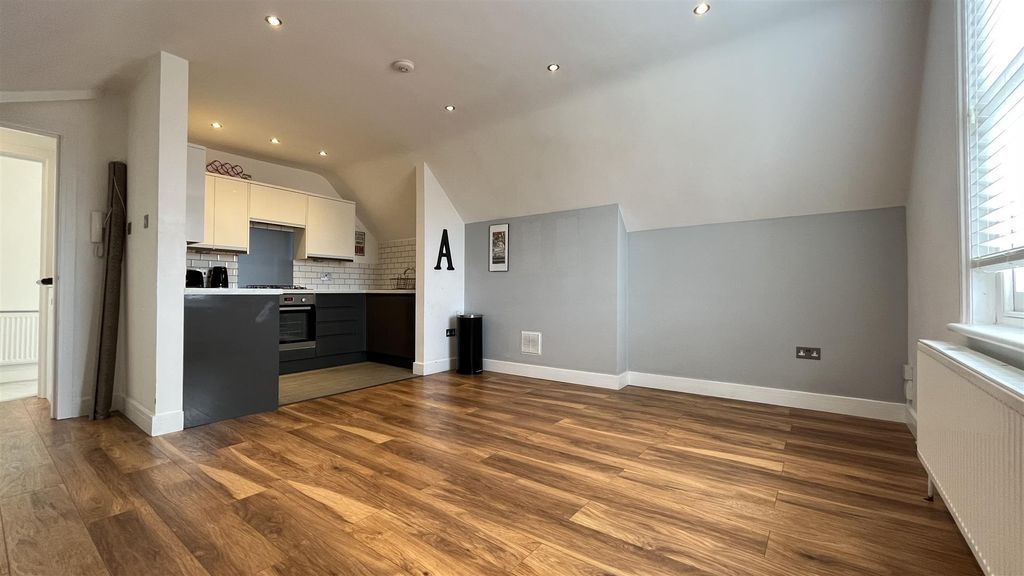 Property photo 3 of 11 Img_E0979.Jpg