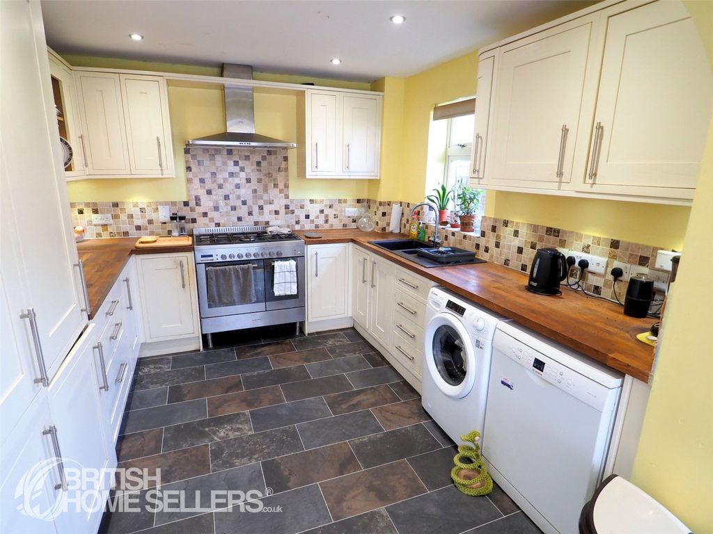 Property photo 3 of 21 Picture No. 05