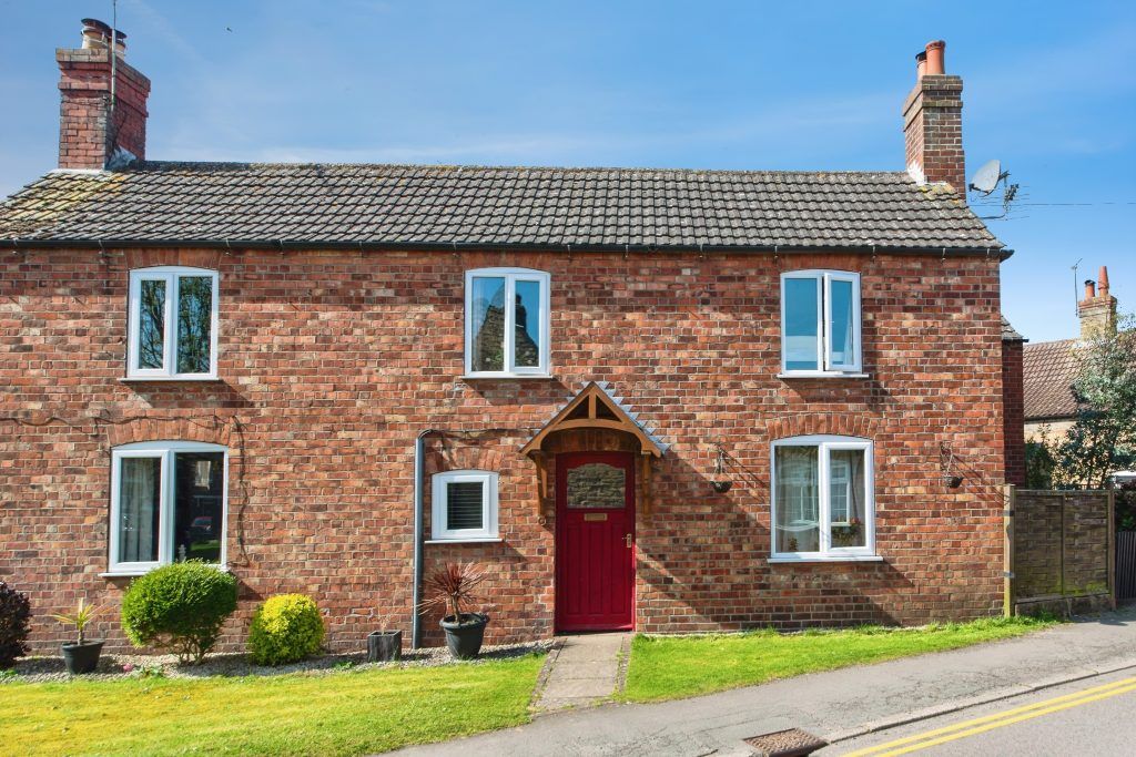 Property photo 2 of 21