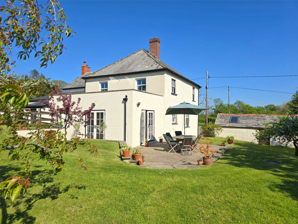 Property photo 2 of 42 Picture No. 03