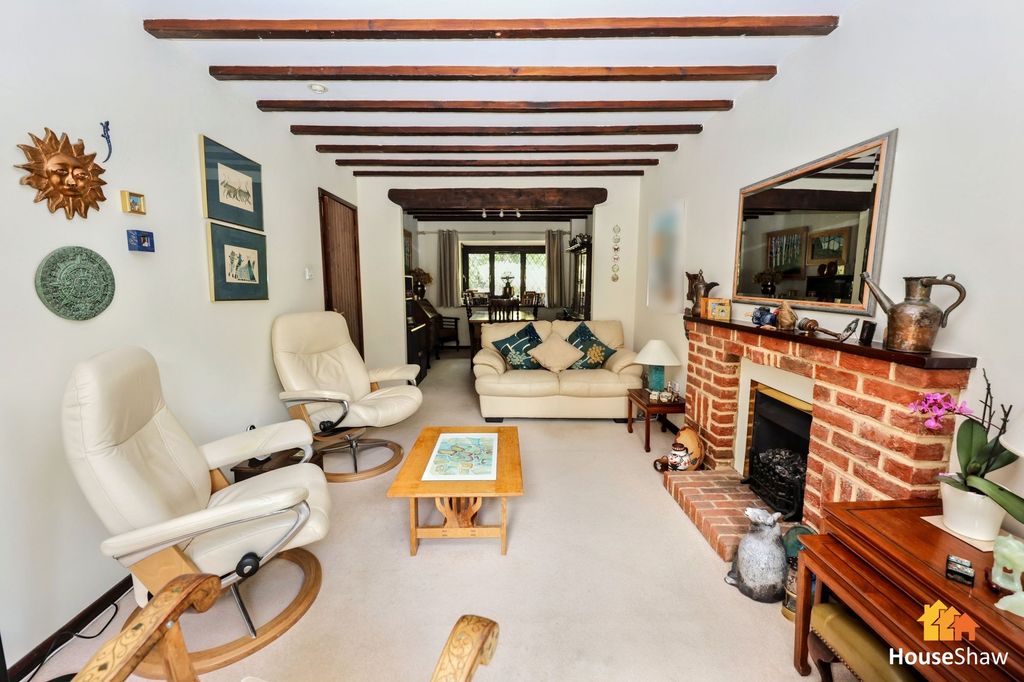 Property photo 3 of 25