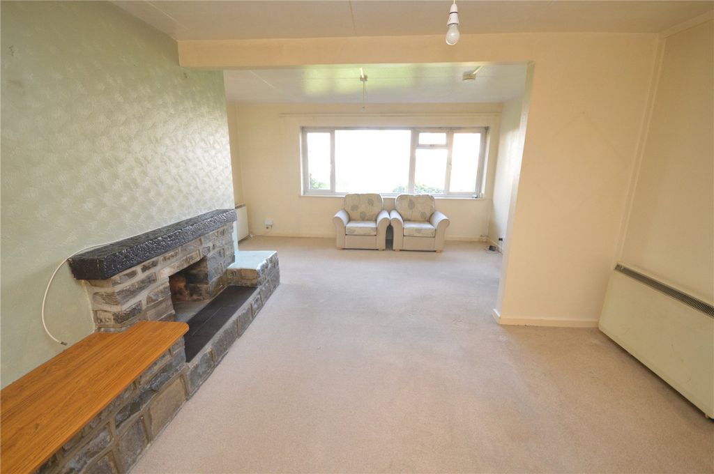 Property photo 2 of 10 Lounge/Diner