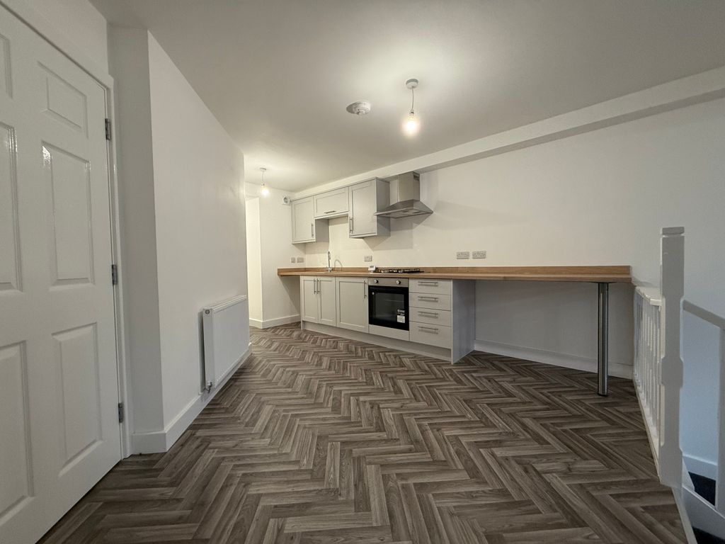 Property photo 1 of 5 Kitchen