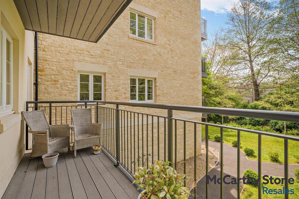 Property photo 3 of 19 Balcony