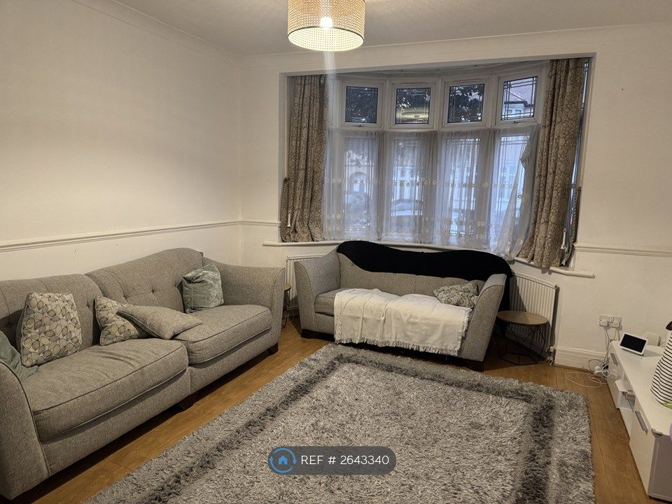 Property photo 3 of 15 Living