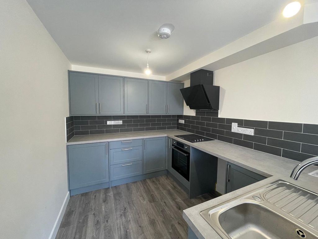 Property photo 2 of 8 Photo 2