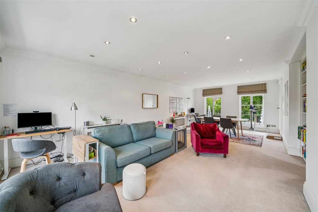 Property photo 2 of 16 Oakbrook, W6 - For Sale