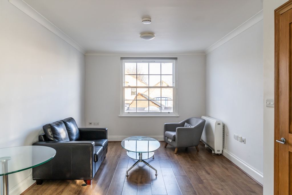 Property photo 3 of 15