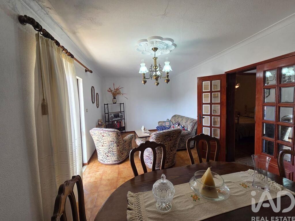 Property photo 3 of 38