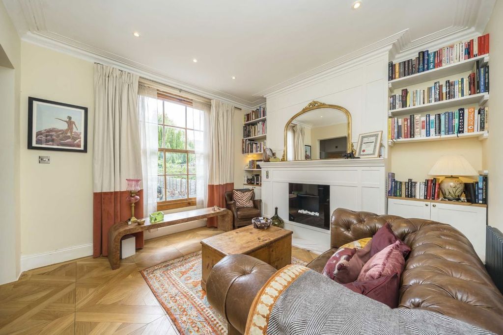 Property photo 2 of 4