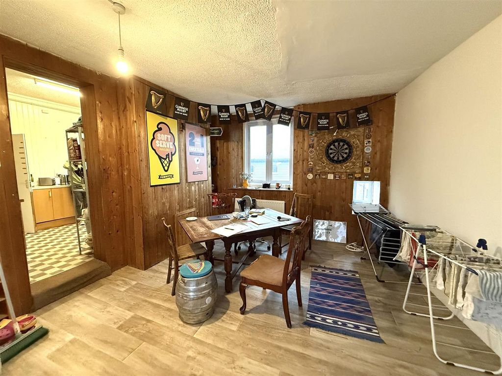 Property photo 2 of 15 Image00004.Jpeg