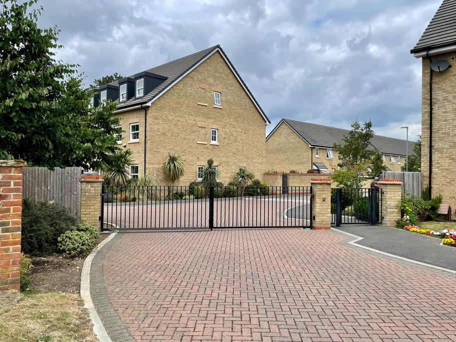 Property photo 2 of 19