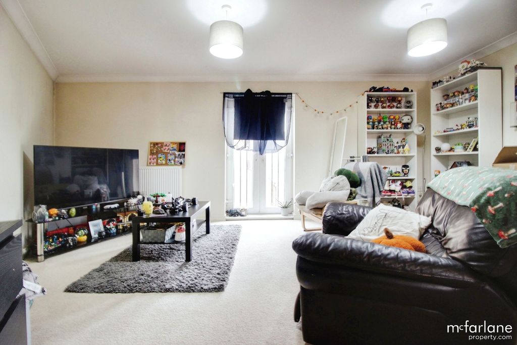 Property photo 3 of 10