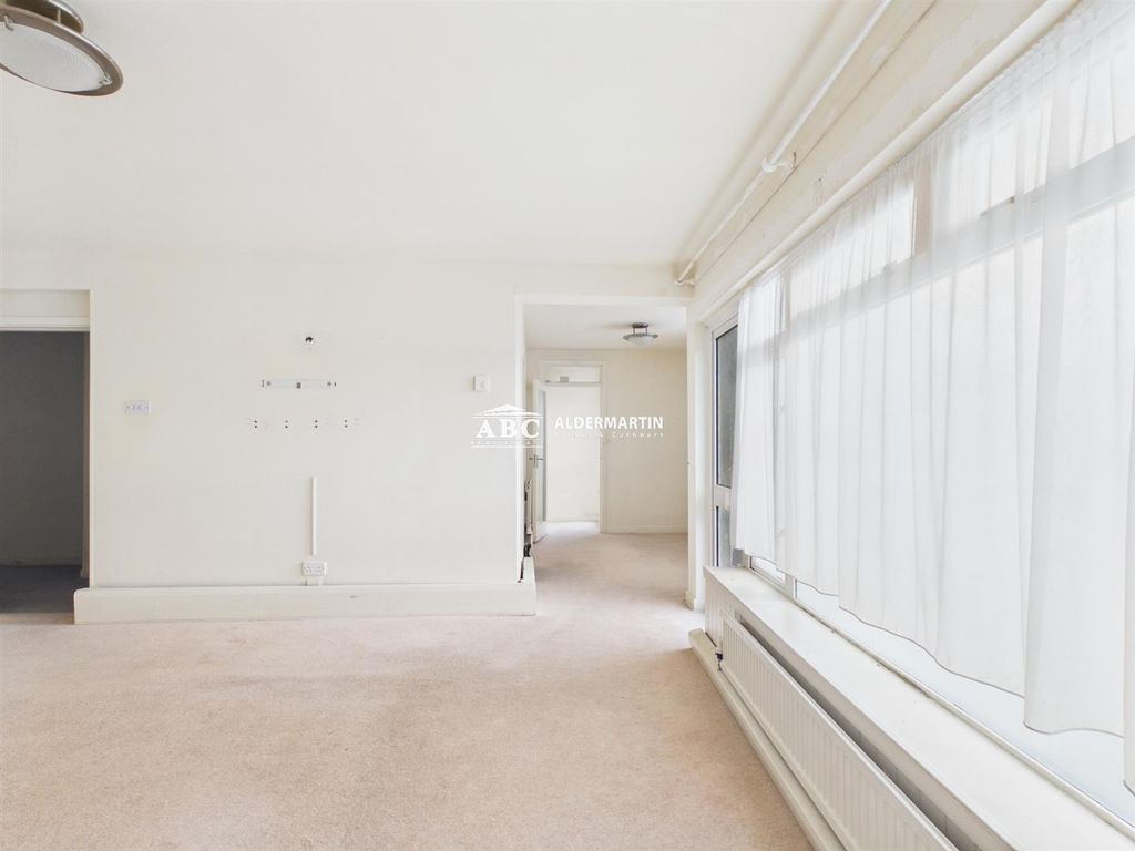 Property photo 1 of 16 Cam03827G0-Pr0164-Still001.Jpg