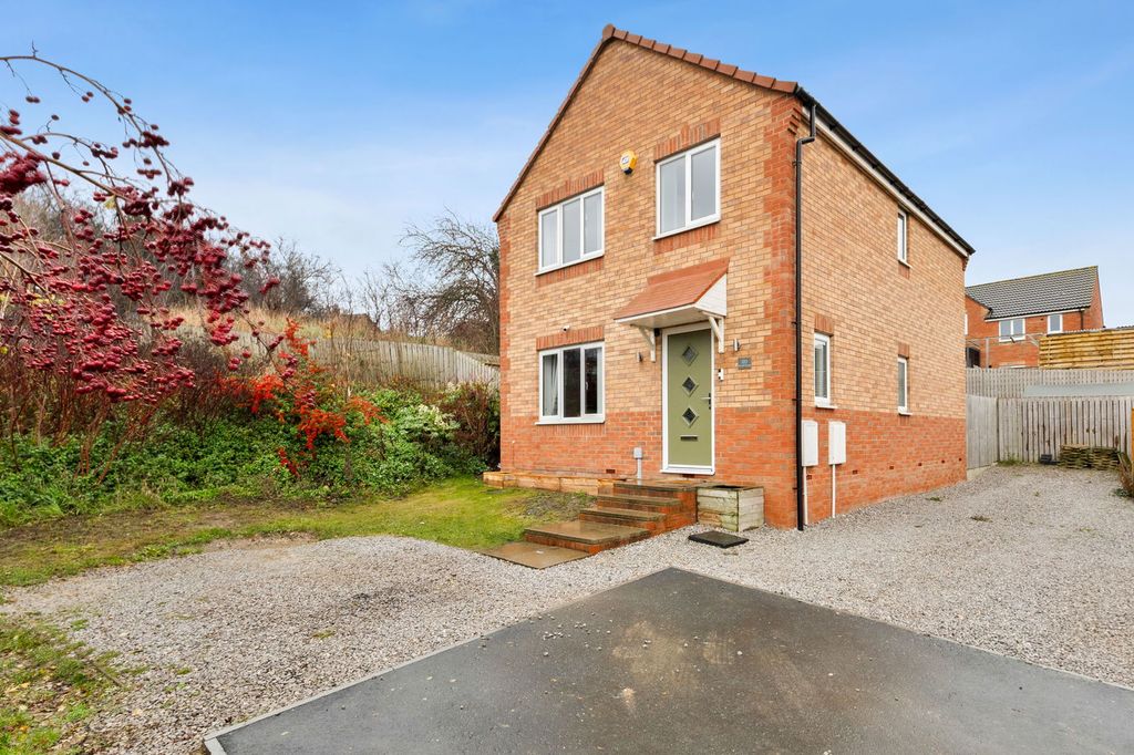 Property photo 1 of 25