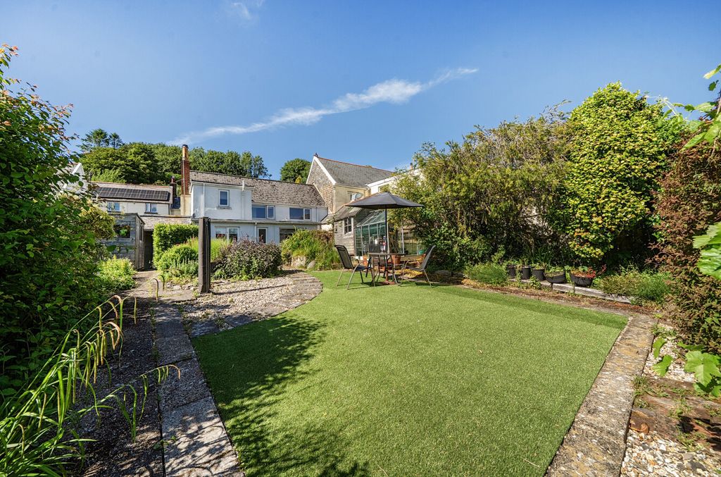 Property photo 1 of 20 1469460-22-6A19cd...