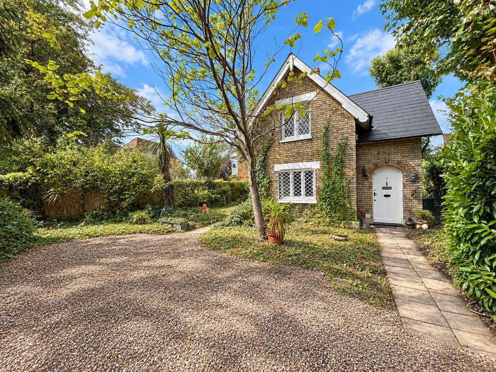 Property photo 1 of 13