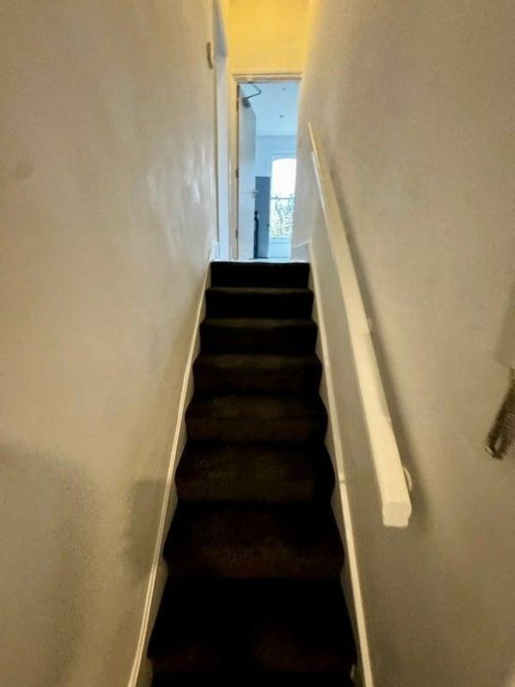 Property photo 1 of 11 Holloway N7 11.Jpg