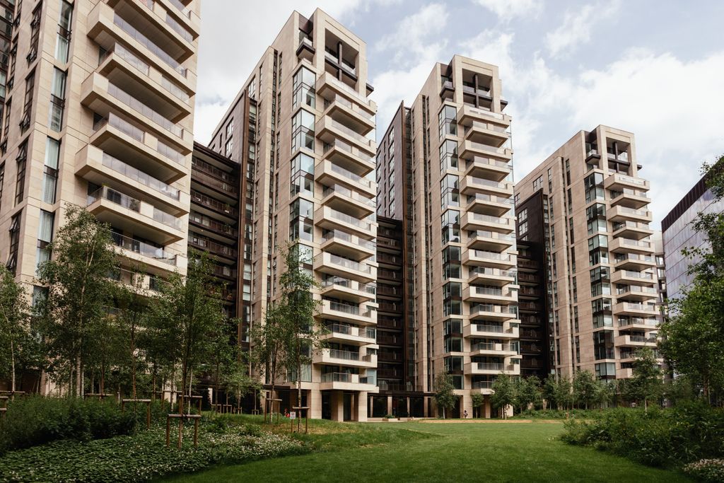 Property photo 3 of 7 Redcow-Paddington_Gardens-204.Jpg