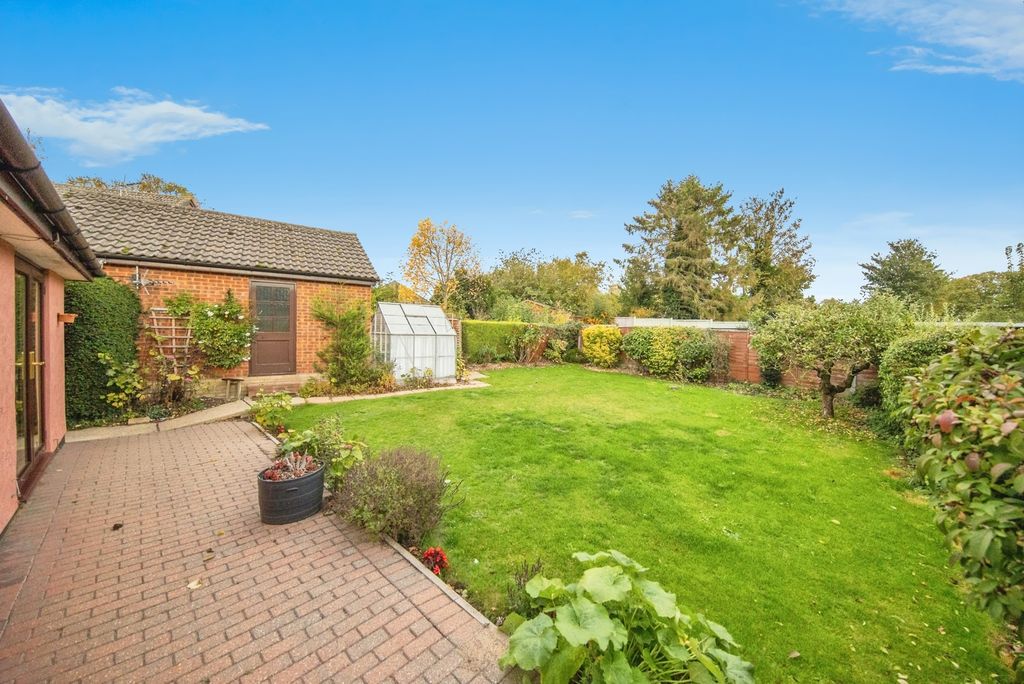 Property photo 2 of 17 Photo