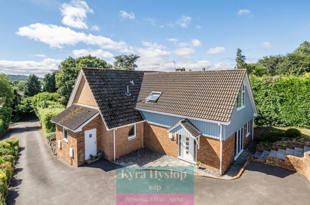 Property photo 1 of 31