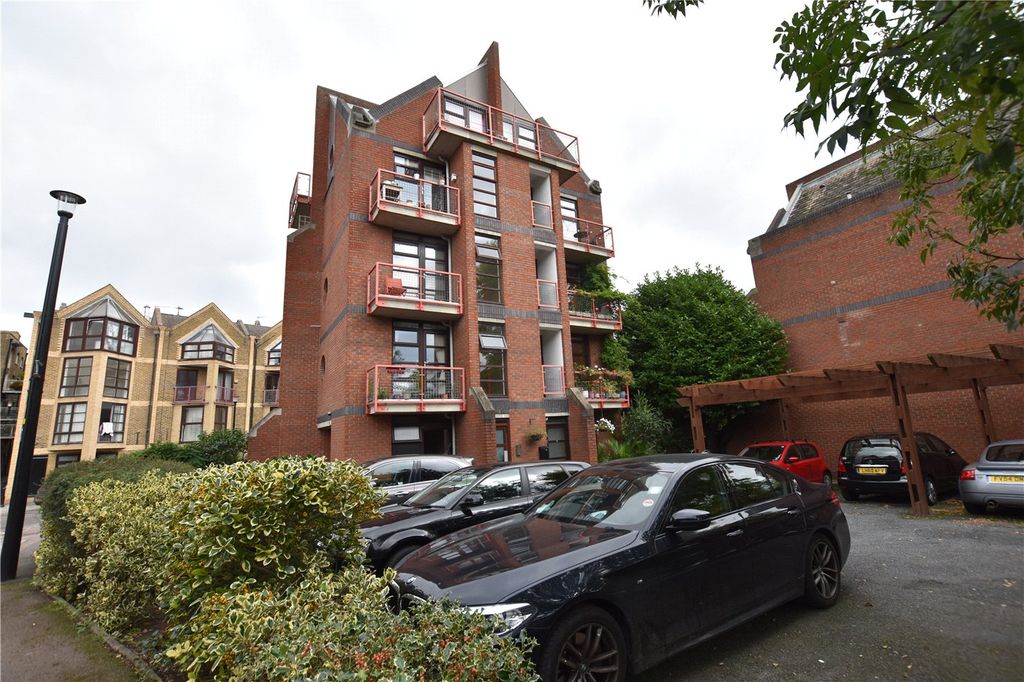 Property photo 1 of 10 Picture No. 06