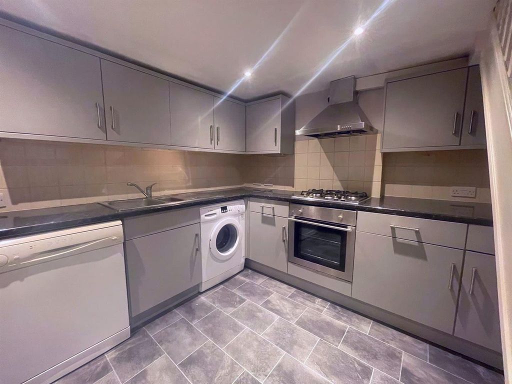 Property photo 2 of 10 Agent99-Generation-d6d12Cda-5F27-4Bf3-976E-2B67Dd4