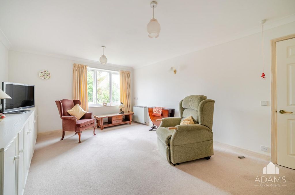 Property photo 2 of 14 Sitting And Dining Room