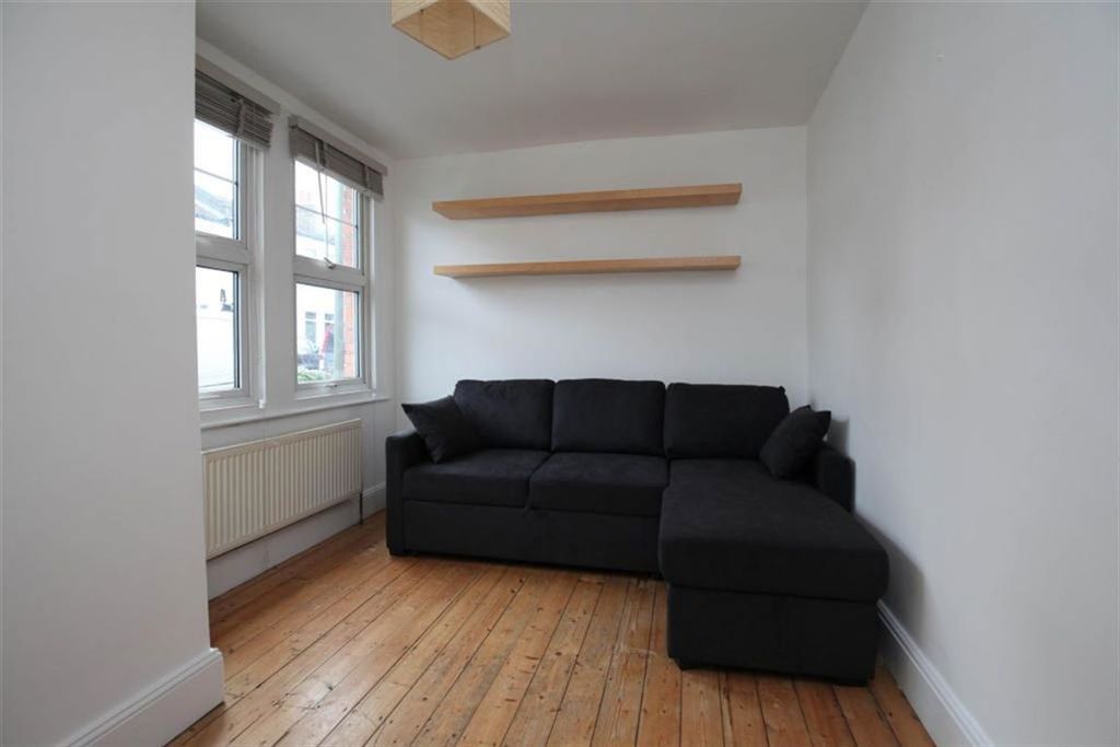 Property photo 2 of 6