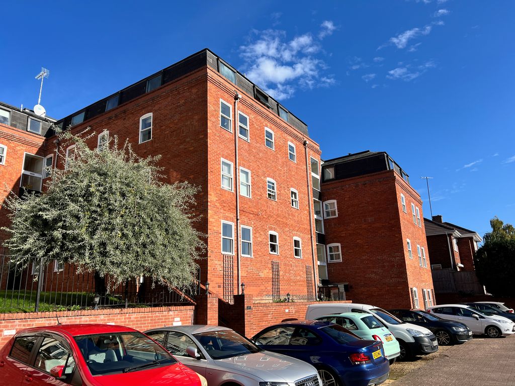 Property photo 1 of 12 Front Of Property (2)