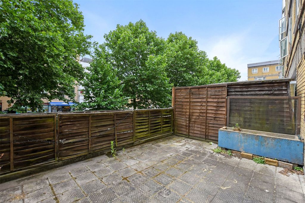 Property photo 3 of 10 Picture No. 04