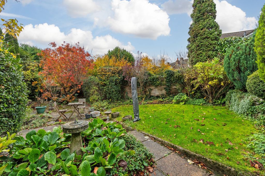 Property photo 2 of 9