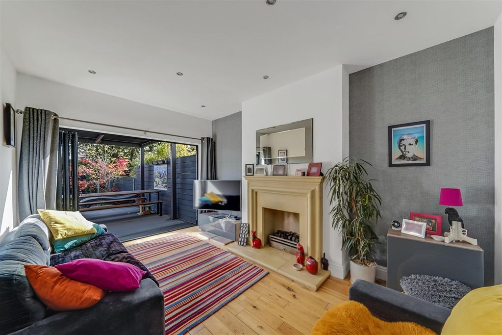 Property photo 3 of 42 Dsc08267_Hdr.Jpg