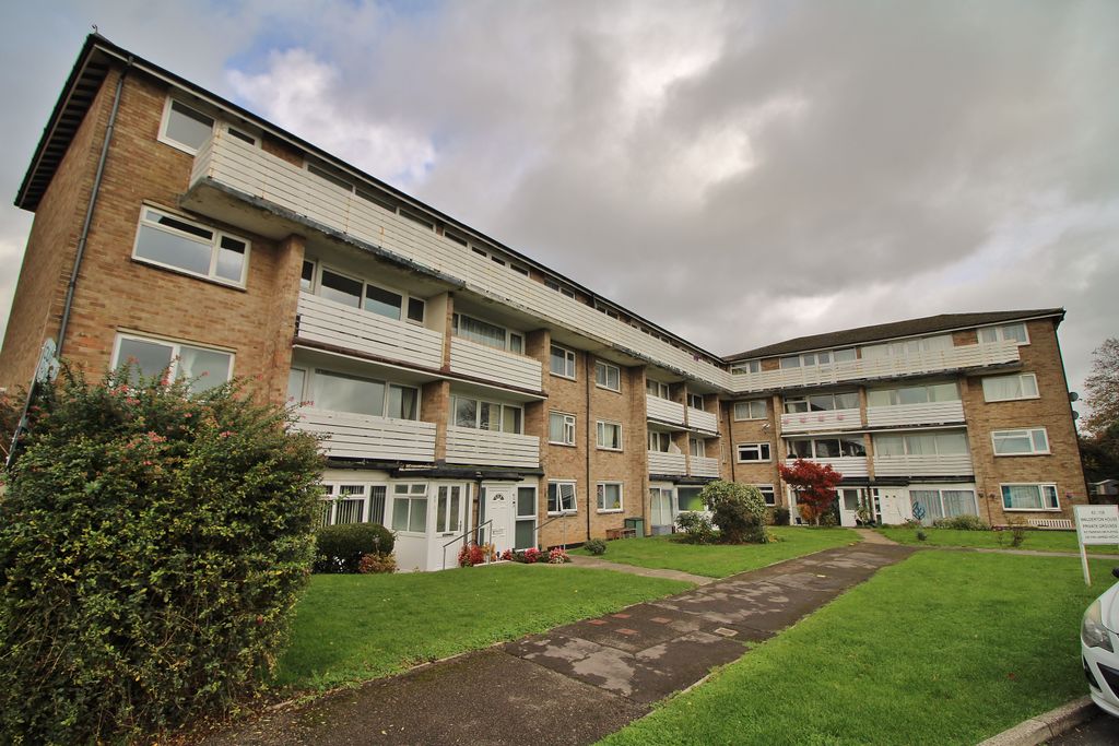 Property photo 1 of 8