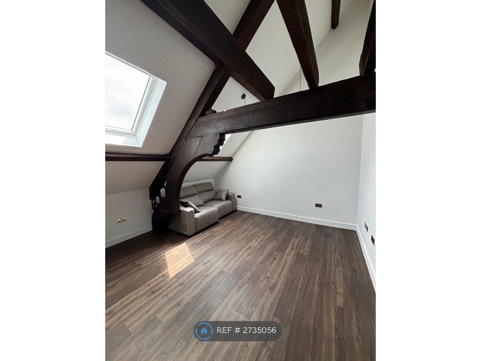 Property photo 3 of 5 Living Area