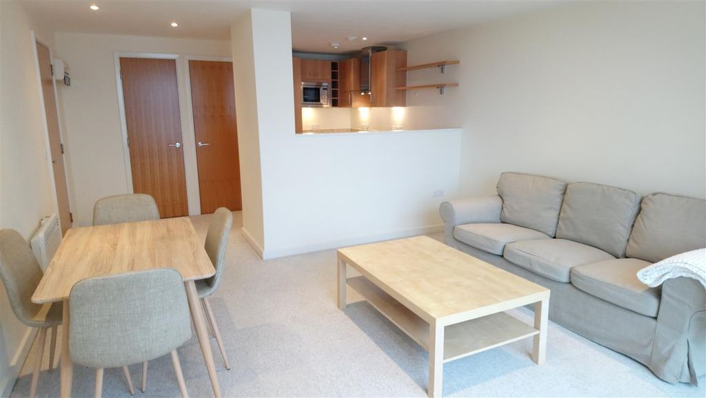 Property photo 3 of 5 Living Room