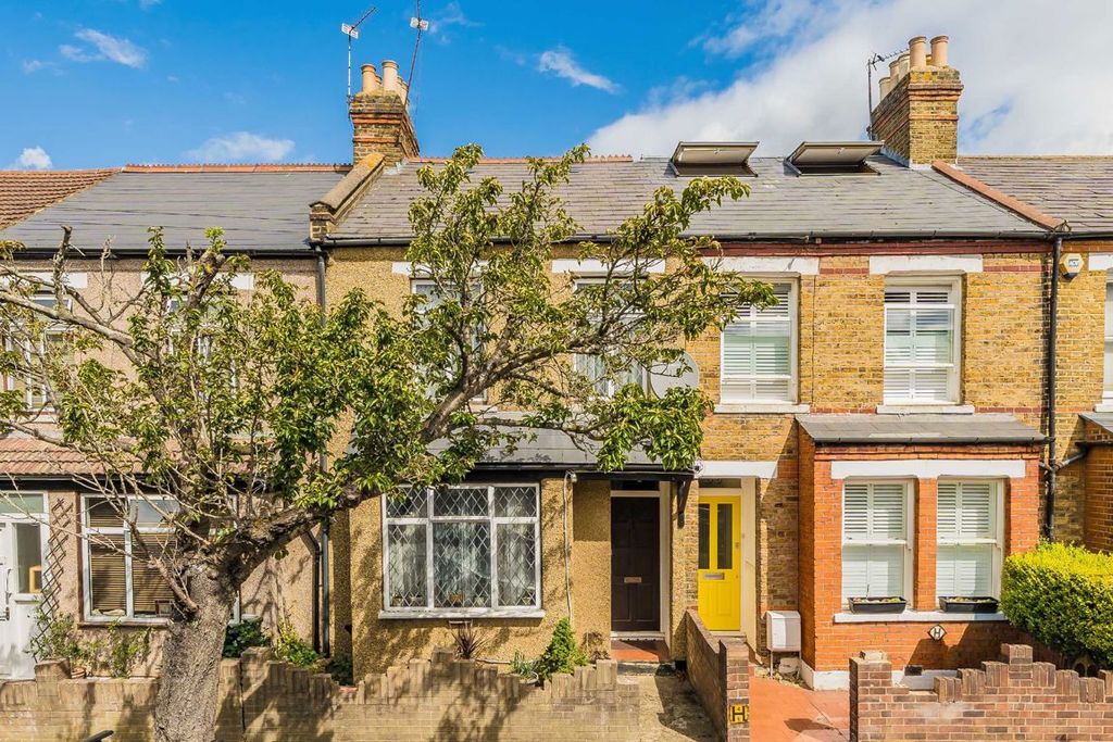 Property photo 1 of 7