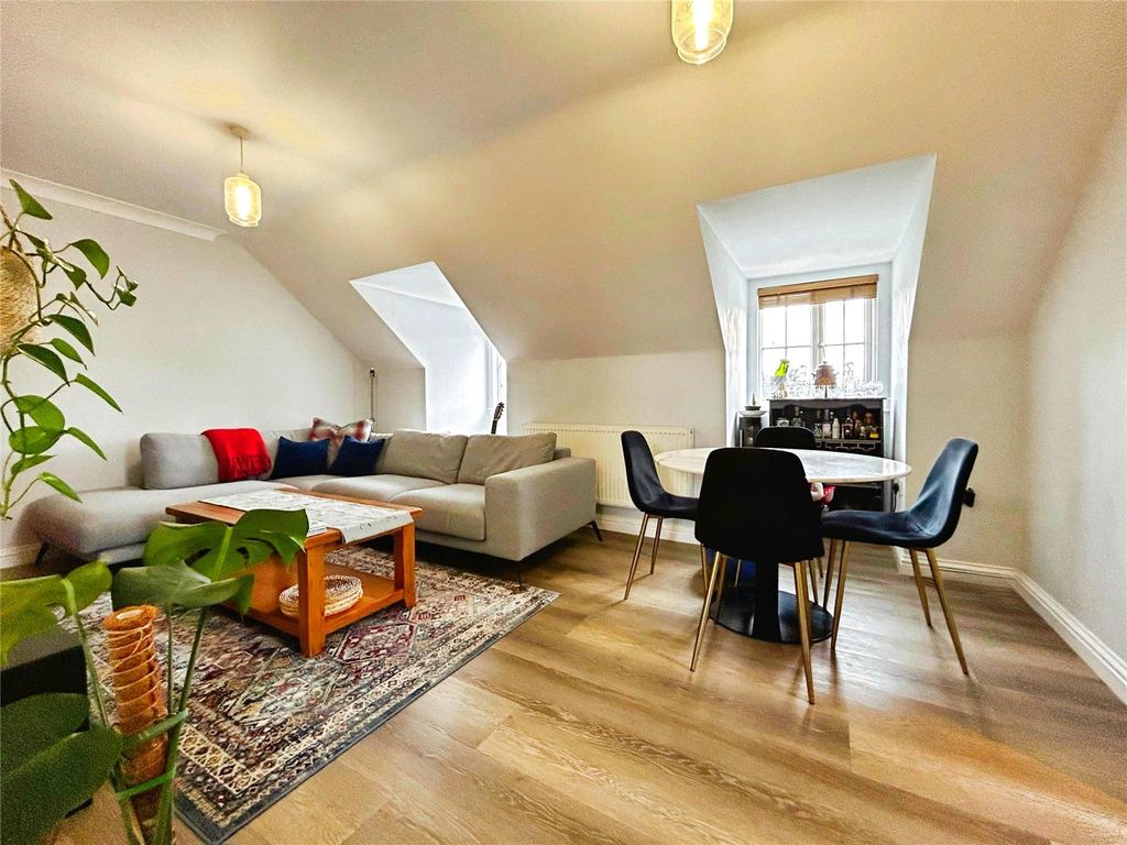 Property photo 1 of 14 Picture No. 08