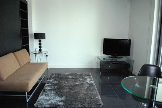 Property photo 1 of 10 Living/Sleepin Area