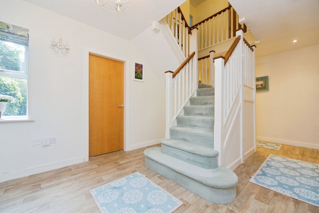 Property photo 2 of 22 Pbox-Img.Jpg