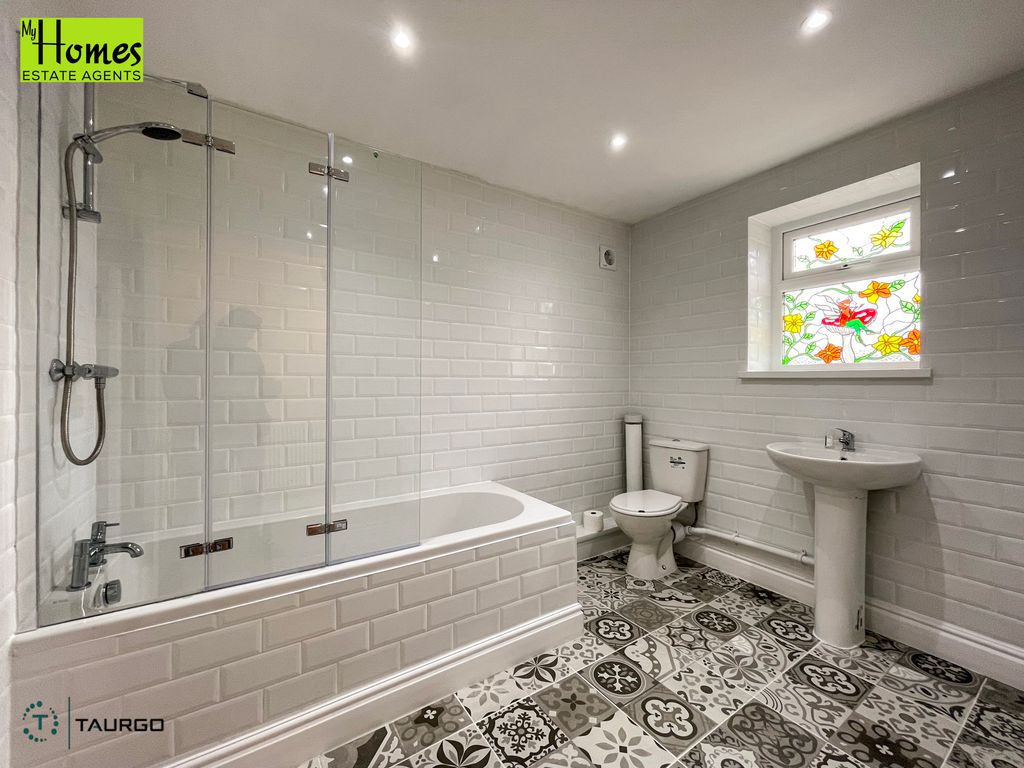 Property photo 2 of 24