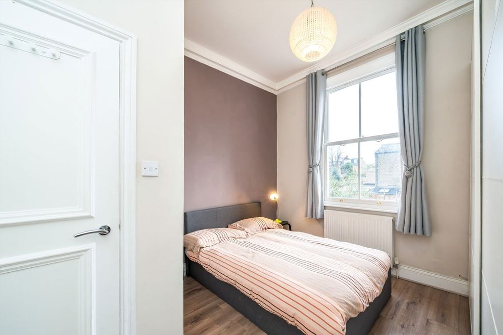 Property photo 2 of 8