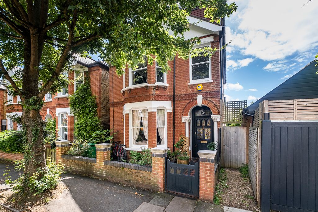Property photo 1 of 18